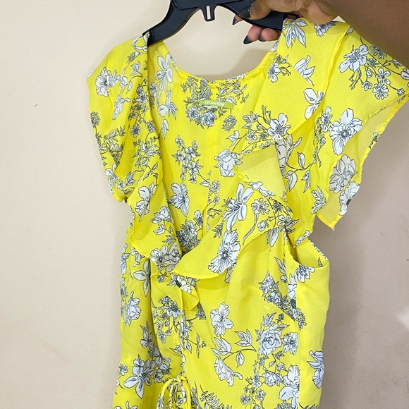 Gianni Bini Floral Blouse - Picture 3 of 5